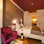 호텔 Boutique - Restaurant Orchidee 3*