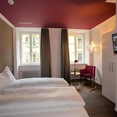 Boutique - Restaurant Orchidee 3*