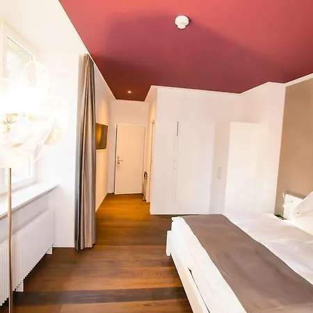 Boutique - Restaurant Orchidee