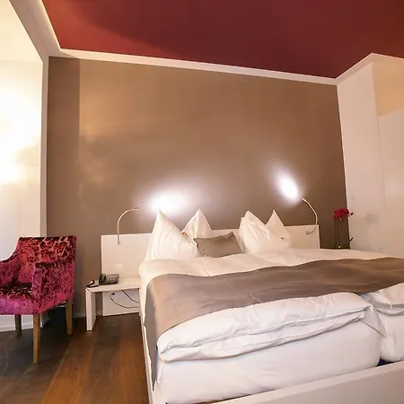 Boutique - Restaurant Orchidee بورغدورف